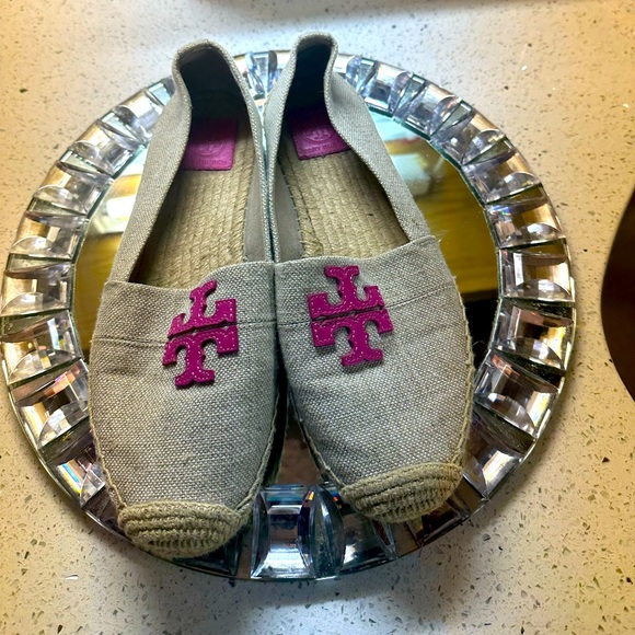 Tory Burch 9 1/2 flat espadrilles in canvas and pink leather - Picture 2 of 4